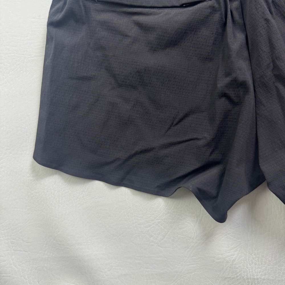 Athleta Trekkie Shorts Black Ripstop Hiking Travel Zip Pockets 291730 Size 4 - Picture 14 of 16